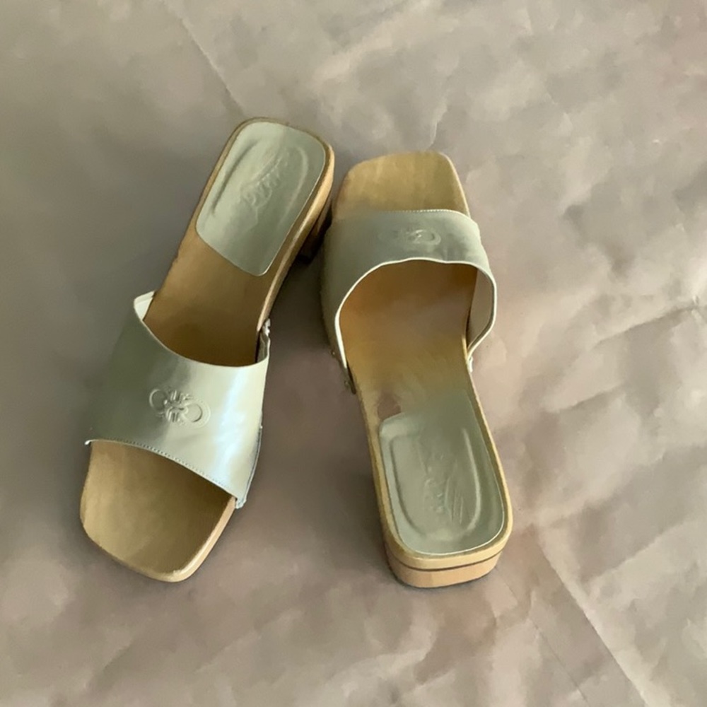 Ferragamo Women’s Slides